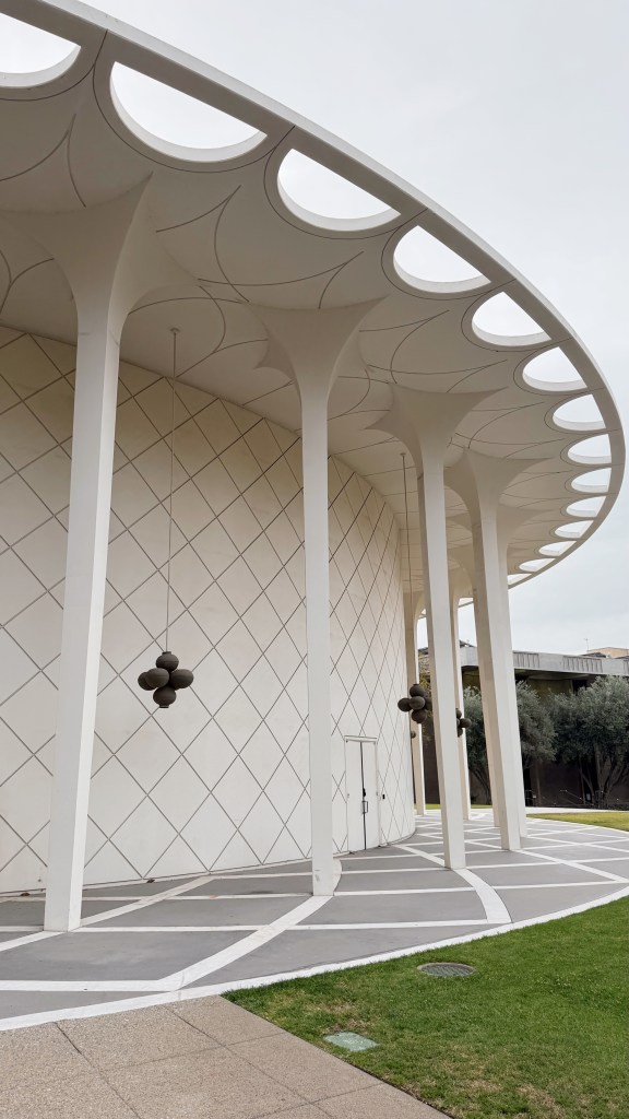 Beckman Auditorium
