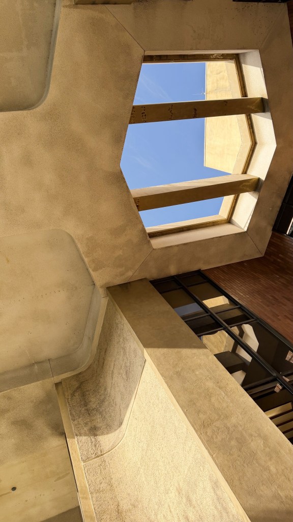 Roof opening