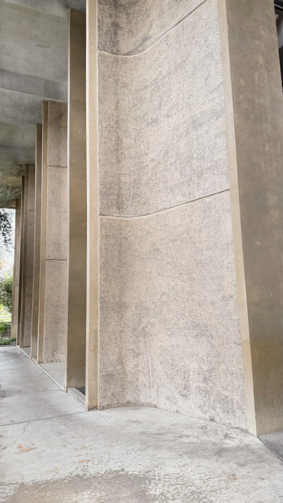 Curved exterior wall panels