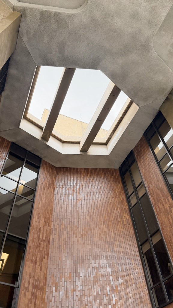 Roof opening